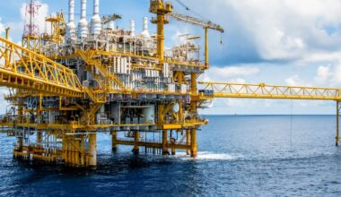 A Look At California Resources (CRC) Valuation After Recent Share Price Momentum