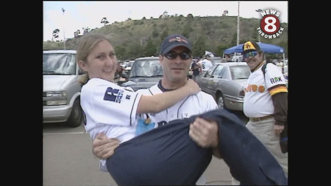 Throwback | San Diego Padres opening day 2001