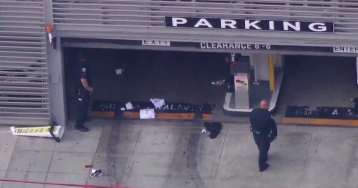 Deadly shooting breaks out in Long Beach; Marathon Burger rep says incident had no ties to restaurant