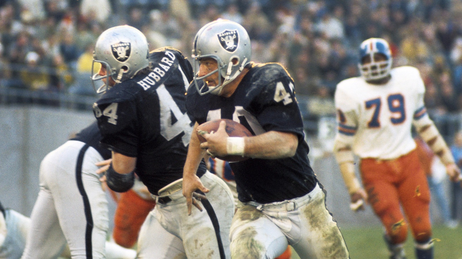 Raiders draft countdown: Pete Banaszak is best No. 40