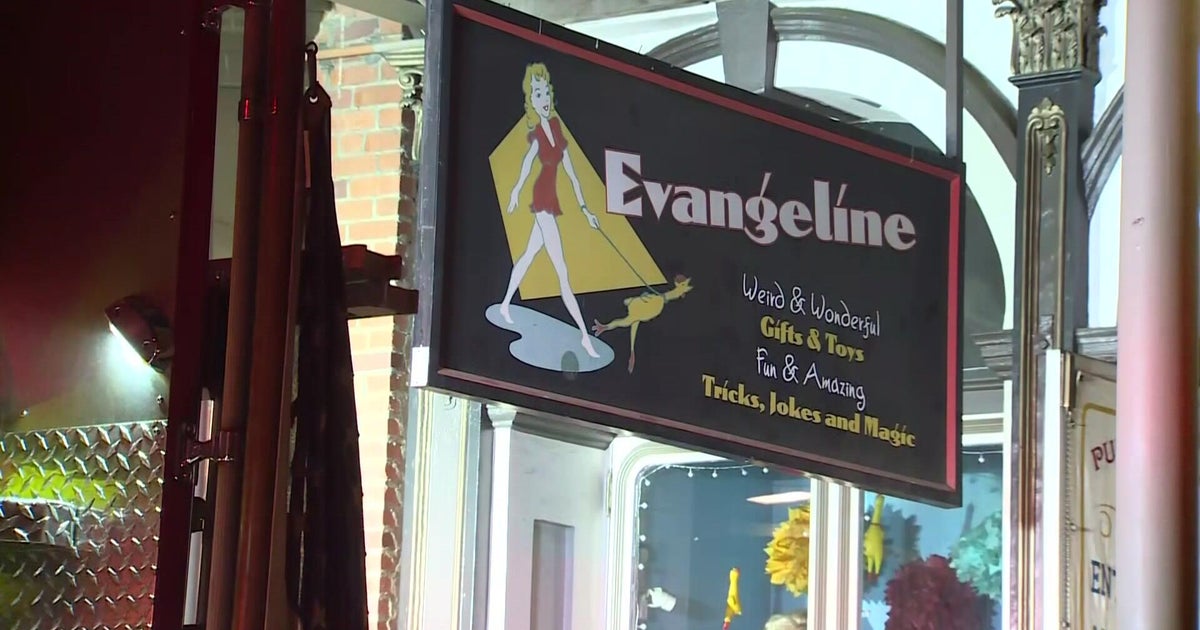 Evangeline's in Old Sacramento sets June reopening for Costume Mansion after fire