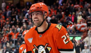 Poehling signs 4-year contract with Ducks