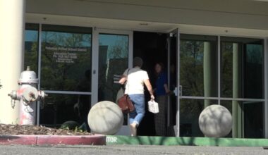 Natomas Unified negotiates with teachers Sunday ahead of possible strike