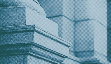 Farmers & Merchants Bank of Long Beach Stock Drops 0.2%