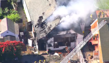 Part of vacant church roof collapses in Mid City fire – NBC Los Angeles
