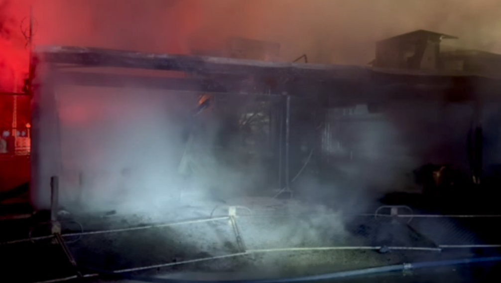 Firefighters battle fire at commercial building in Arden-Arcade that also caught fire last year