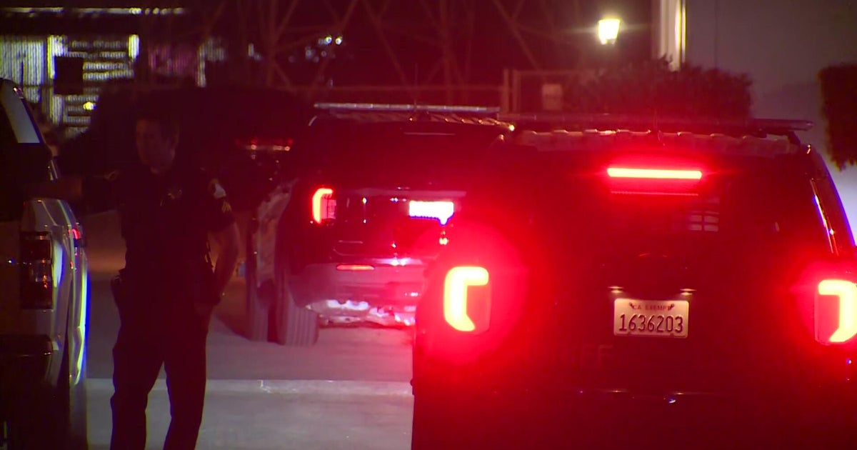 Woman injured in explosion at Sacramento County apartment