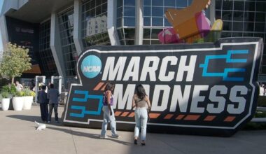 March Madness energy takes over Sacramento as fans flock to Golden 1 Center
