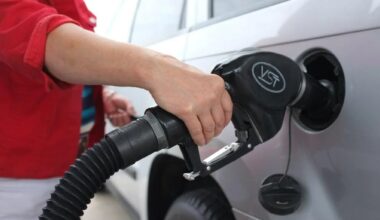 Gas prices expected to climb as crude oil spikes amid Iran attack – NBC Los Angeles