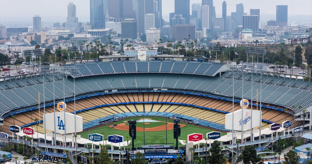 Dodgers announce partnership with Uniqlo for Dodger Stadium field naming rights