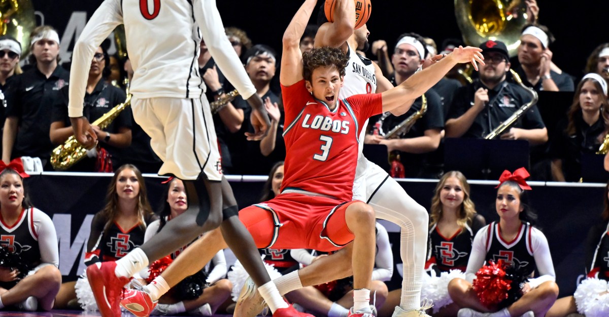 SAN DIEGO STATE REACHES CONFERENCE FINAL ON LATE LAYUP BY BJ DAVIS