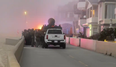 Hermosa Beach standoff ends with woman detained, another woman found dead – NBC Los Angeles