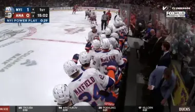 Anders Lee with a Powerplay Goal vs. Anaheim Ducks