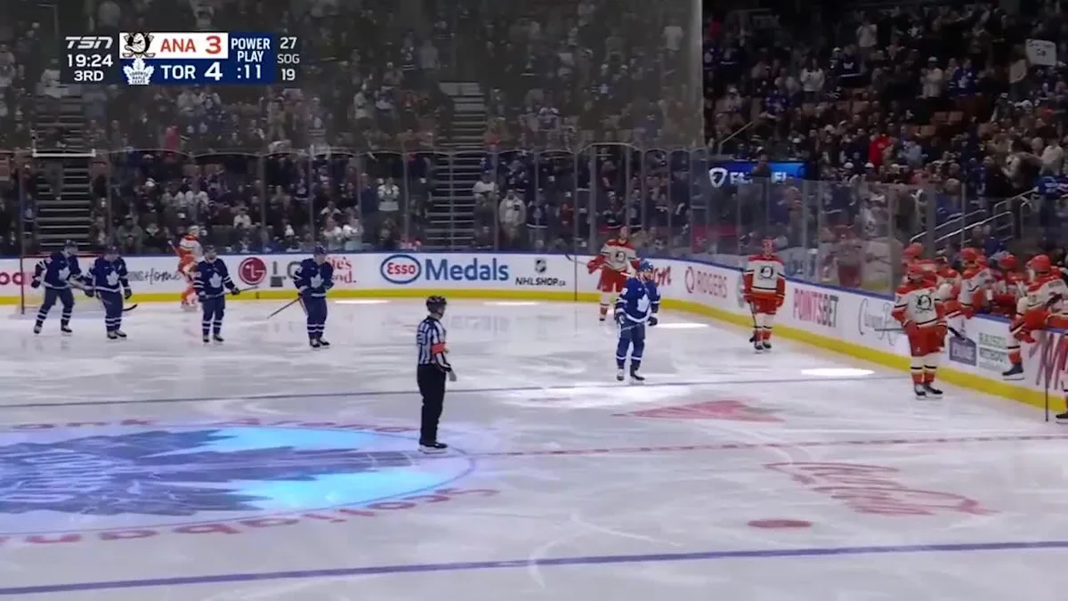 William Nylander with a Powerplay Goal vs. Anaheim Ducks