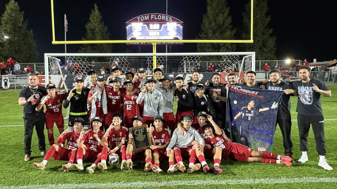 Sanger takes a photo after defeating Clovis 2-0 for the Central Section Division I title on Thursday, Feb. 26, 2026.
