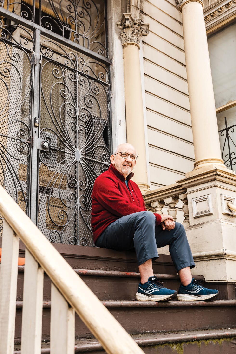 isac gutfreund outside his childhood home on oak street, his family was part of the fillmores jewish community that was displaced during redevelopment