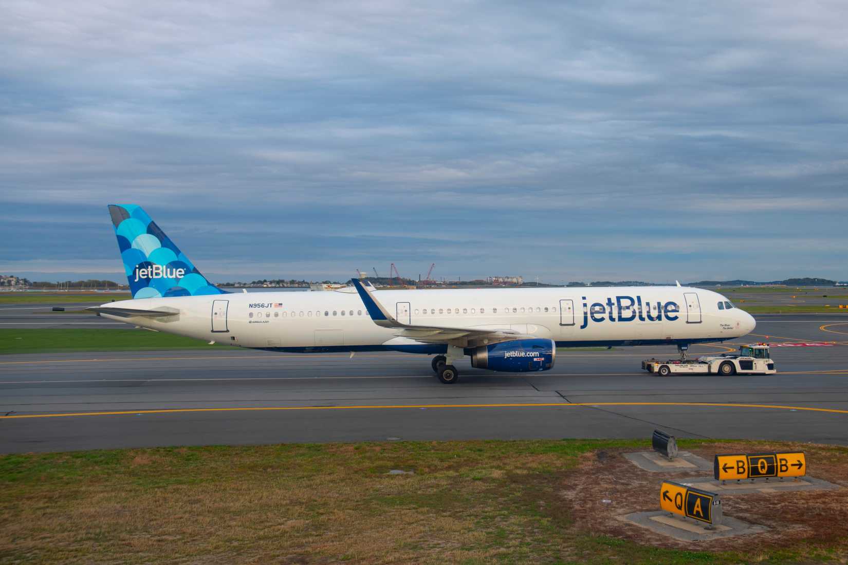 JetBlue Airbus 321-200 N956JT taxing on Boston Logan International Airport, Boston, Massachusetts MA, USA.