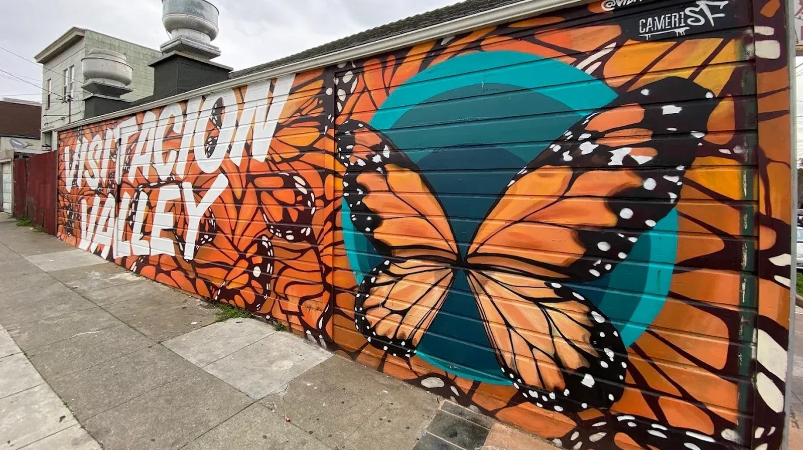 San Francisco's Under-The-Radar 'Secret Neighborhood' Has Urban Trails, Cafes, And Affordable Eats