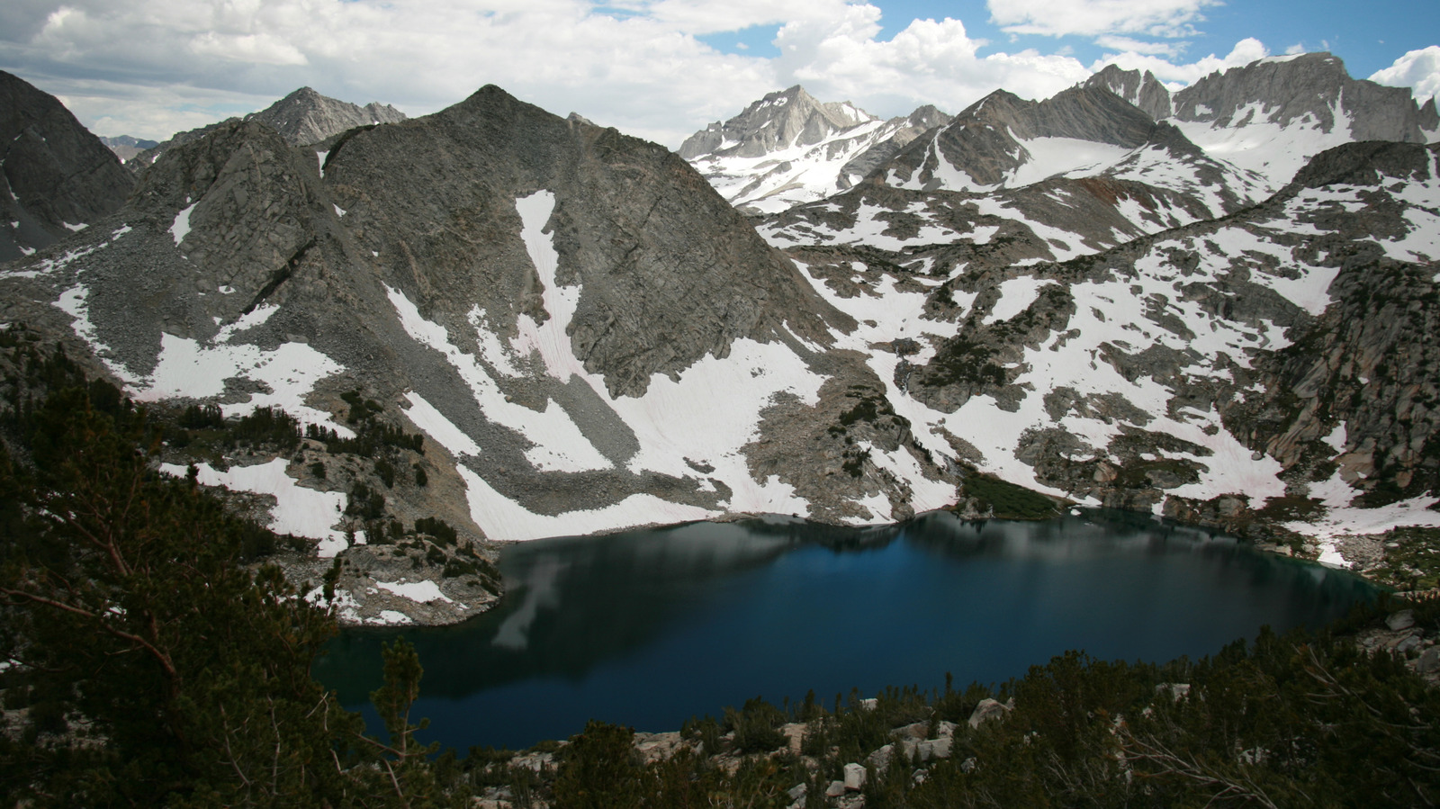 California's Stunning Blue Lake With Crystal-Clear Waters And Lovely Mountains Only Takes A Short Hike To Reach