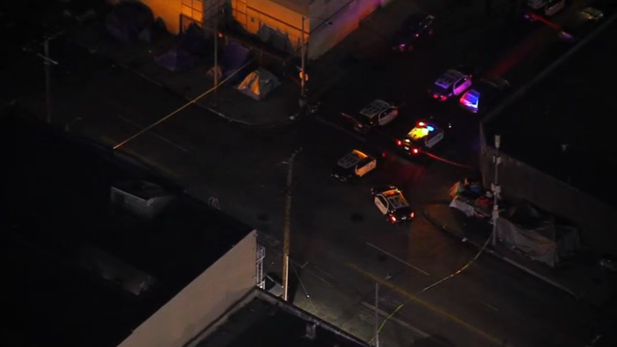 Armed man shot by police in downtown Los Angeles – NBC Los Angeles