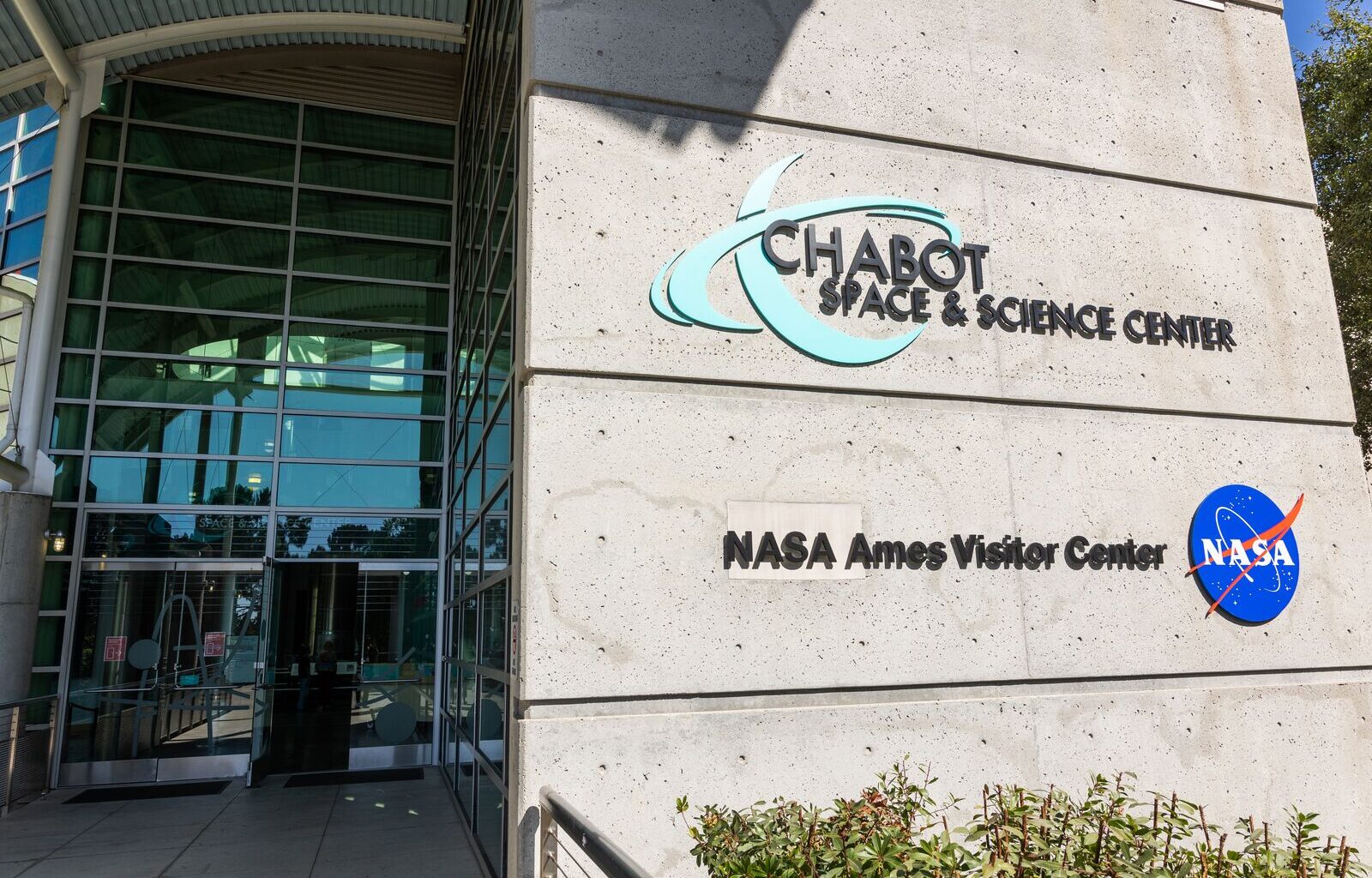 5 Oakland events from March 26 to 28