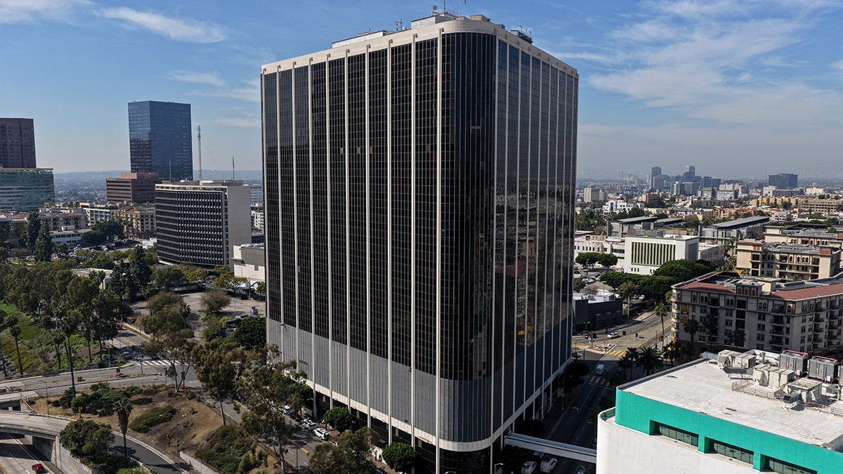 FBI Conducts Search At Los Angeles Unified School District Offices