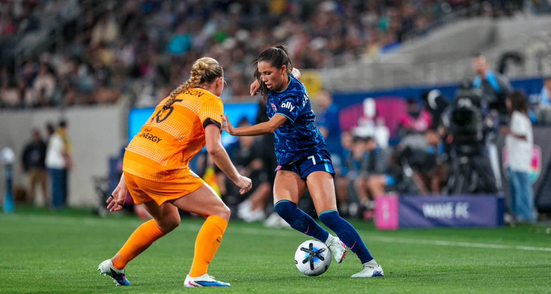 San Diego Wave FC Fall 1-0 to Houston Dash in 2026 Home Opener