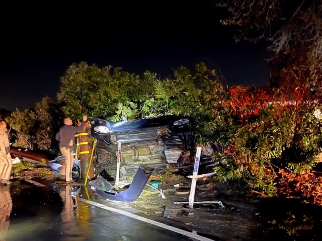 Suspected DUI Driver Crashes Into Fire Hydrant, Cause Widespread Power Outage