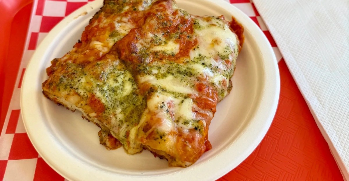 Review: Make Way for Old Gold Tomato Pies