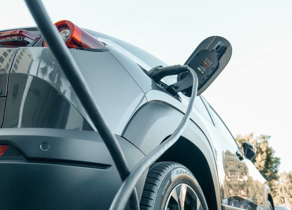 San Francisco leaders unveil plan to expand curbside EV chargers across the city