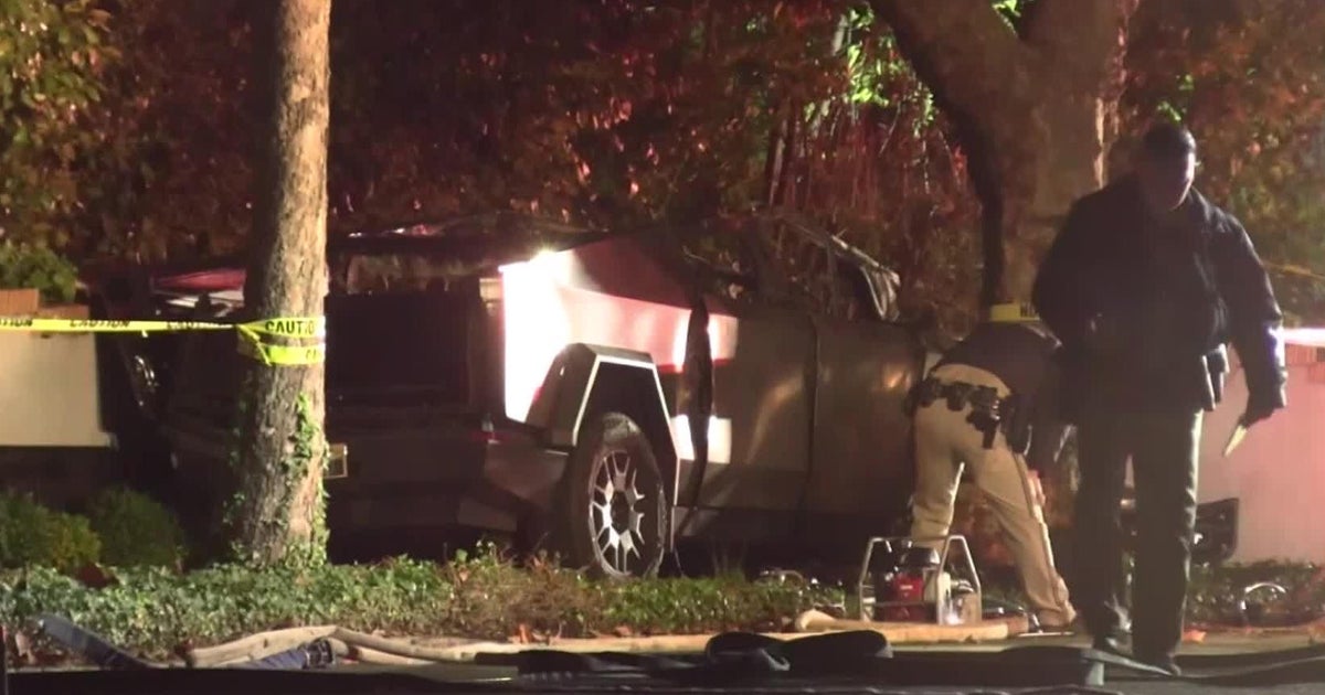 Student who survived deadly Tesla Cybertruck crash in California sues automaker