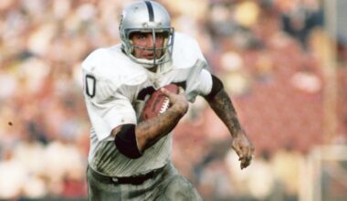Raiders draft countdown: Mark van Eeghen is best No. 30 in team history