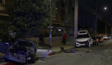 Pursuit ends in crash on Reseda street – NBC Los Angeles