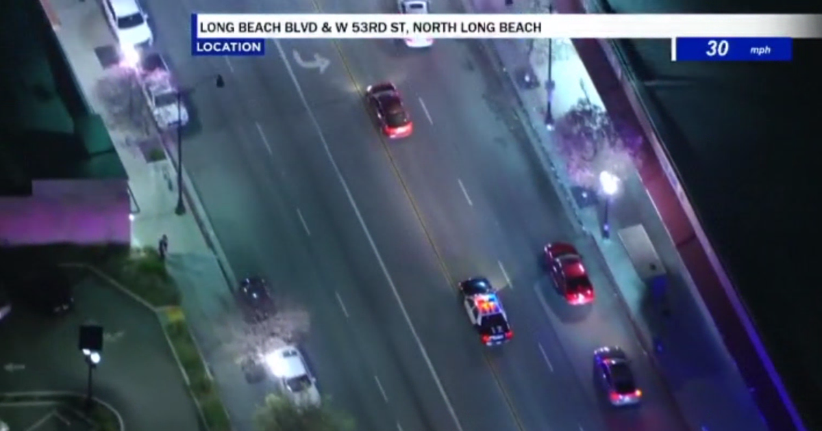 Los Angeles police chasing stolen vehicle near Long Beach