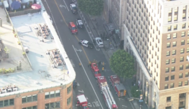 1 hospitalized, 5 others injured in downtown LA stabbing, firefighters say