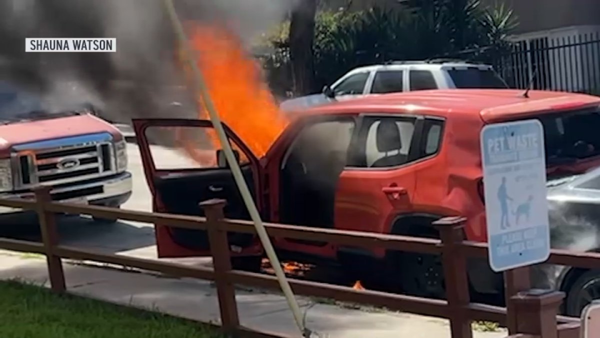 Three people escape burning car out of control in City Heights – NBC 7 San Diego