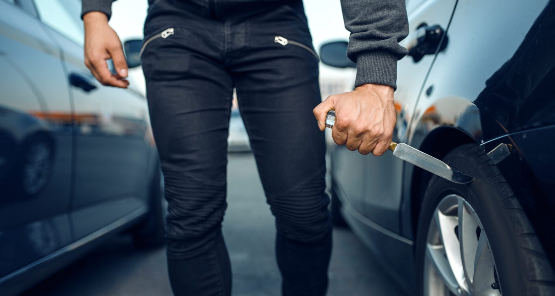 Stabbing Suspect At-Large After Attack in North Alamitos Beach