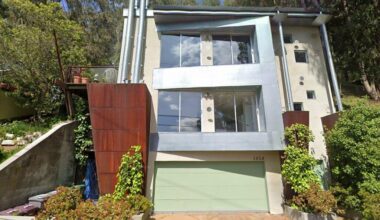Single-family home sells in Oakland for $1.1 million
