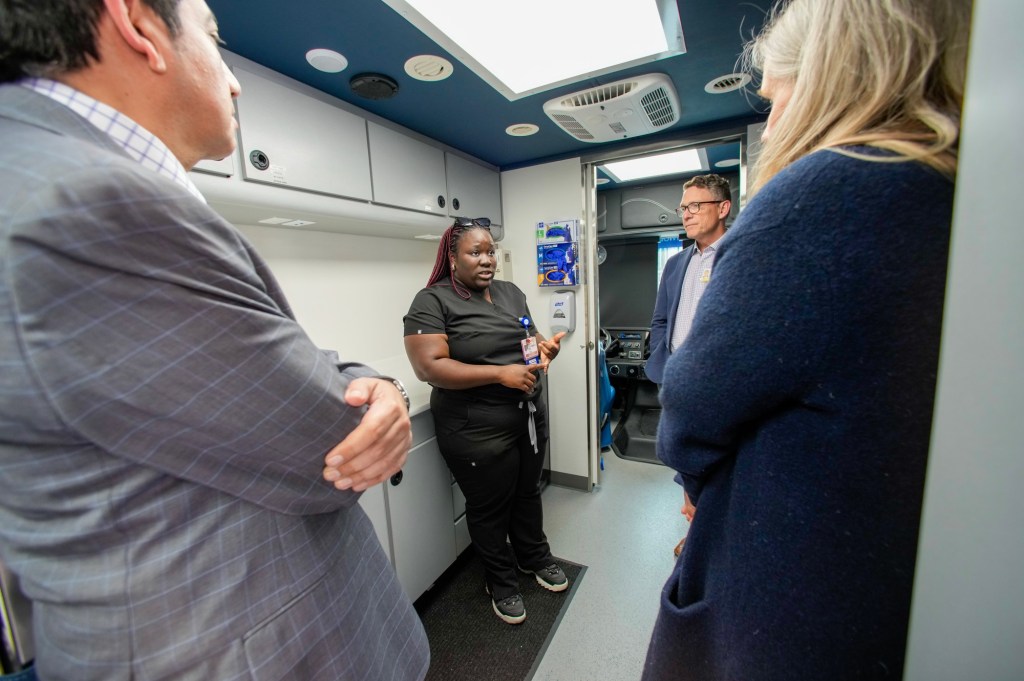 New mobile clinics put UCSD medical students on the move – San Diego Union-Tribune