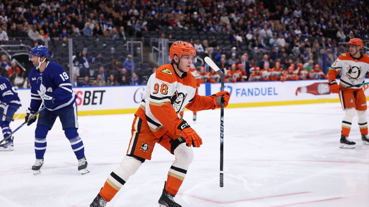 Mintyukov Goes Top Shelf | Anaheim Ducks