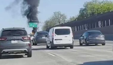 SUV catches fire on Highway 50 in Sacramento