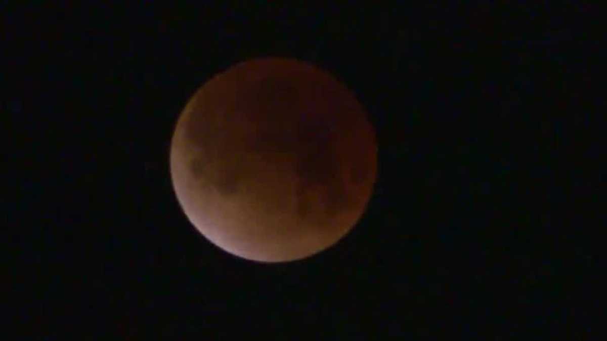 See total lunar eclipse photos from Northern California