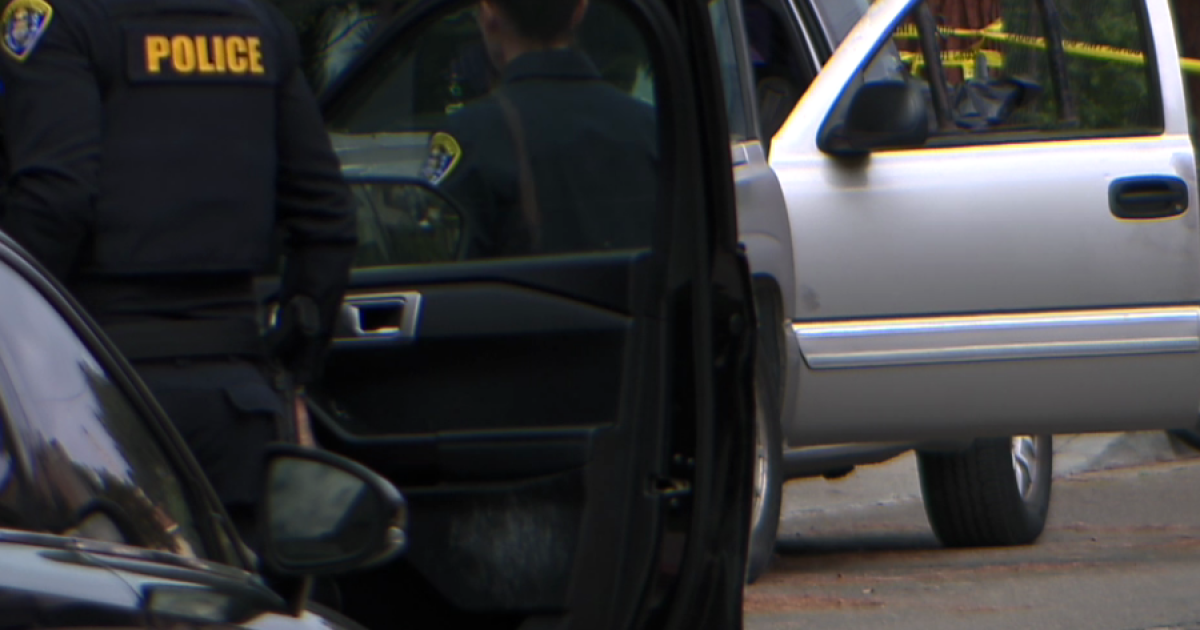 Man found dead inside truck in Morena neighborhood