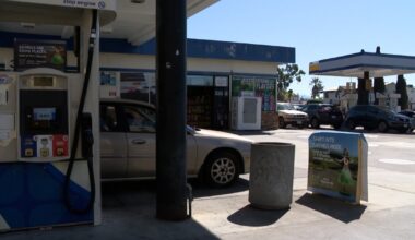 San Diego gas prices continue their climb amid rising global oil prices
