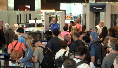 'It's a mess': San Diego passengers critical of Congress over TSA funding impasse