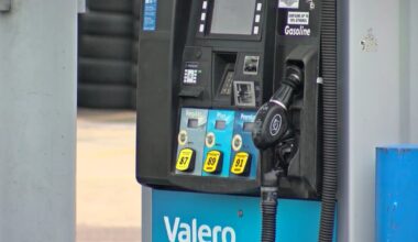 Average San Diego County gas price rises to highest amount since October 2023