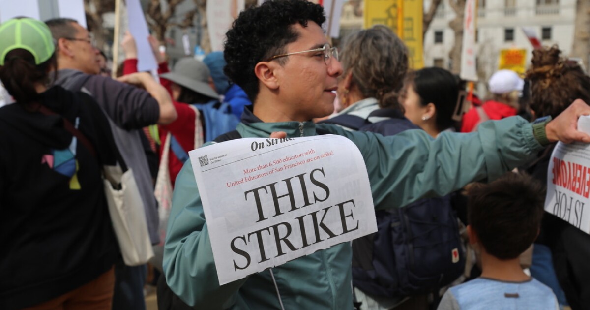 Teachers reach tentative deal in Oakland, ratify agreement in San Francisco
