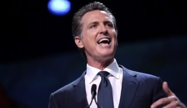 Newsom brings his book tour to his hometown of San Francisco