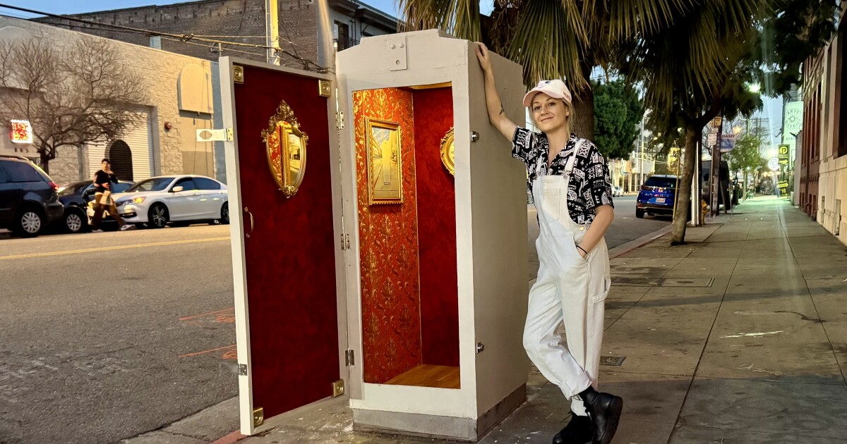 Inside this downtown L.A. utility box, there’s a tiny theater