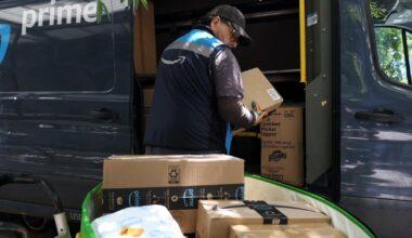 Amazon speeds up deliveries in L.A. and elsewhere with one-hour option